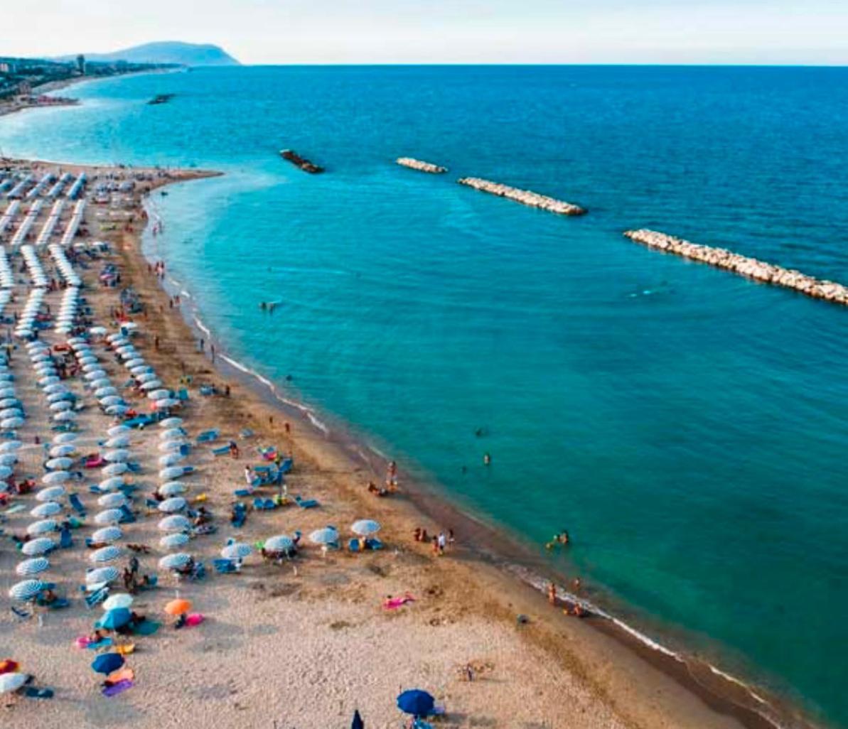 Appartement La Voce Del Mare 3 à Civitanova Marche Extérieur photo
